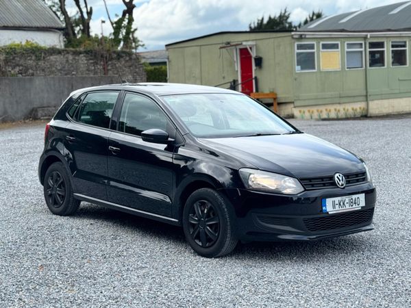 Volkswagen Polo Hatchback, Petrol, 2011, Black