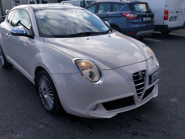 Alfa Romeo Mito Hatchback, Petrol, 2013, White