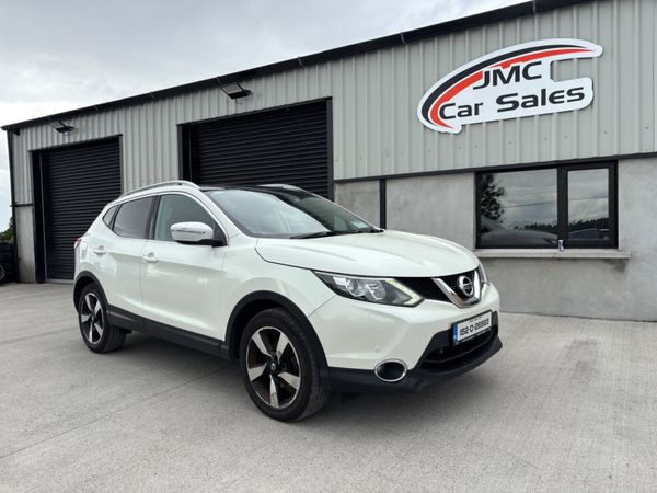 Nissan Qashqai Hatchback, Diesel, 2015, White