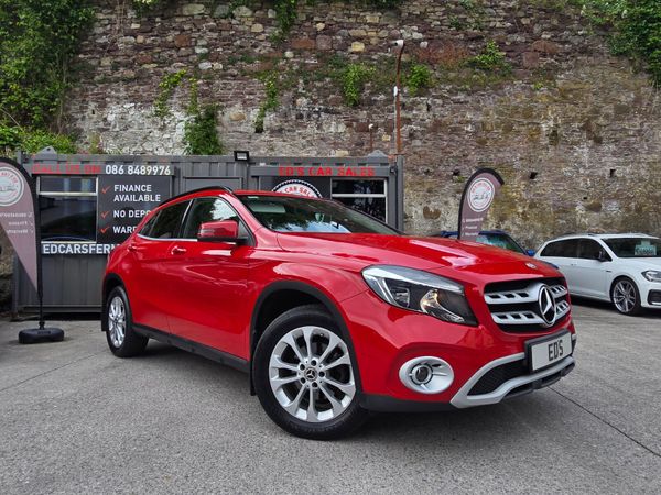 Mercedes-Benz GLA SUV, Diesel, 2018, Red