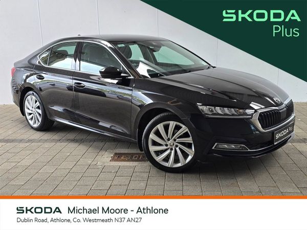 Skoda Octavia Saloon, Diesel, 2022, Black