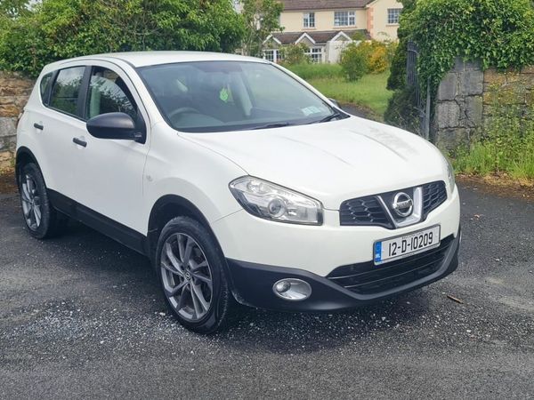 Nissan Qashqai Estate/Jeep, Diesel, 2012, White
