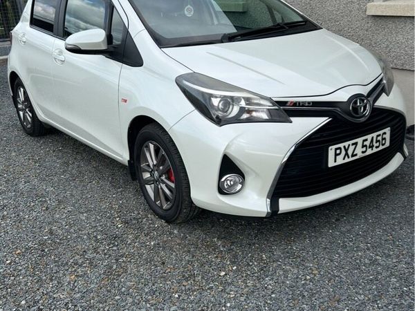Toyota Yaris Hatchback, Diesel, 2015, White