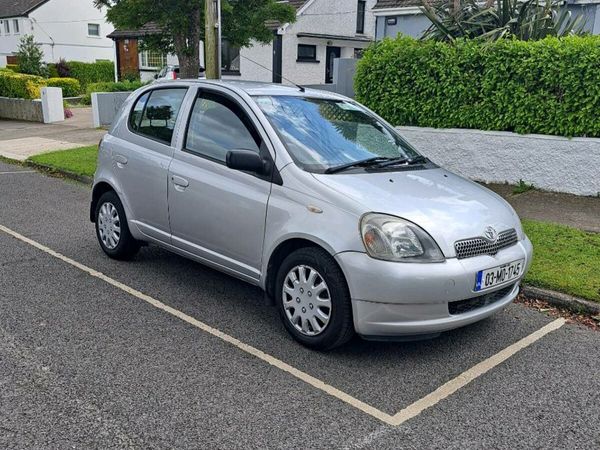 Toyota Yaris Hatchback, Petrol, 2003, Silver