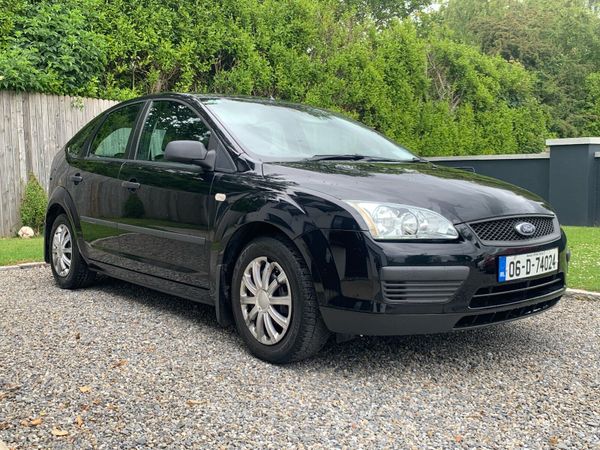 Ford Focus Hatchback, Petrol, 2006, Black