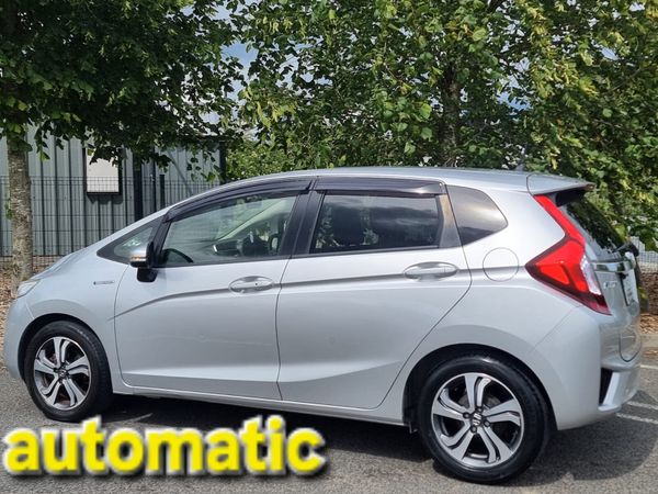 Honda Fit Hatchback, Petrol Hybrid, 2014, Silver