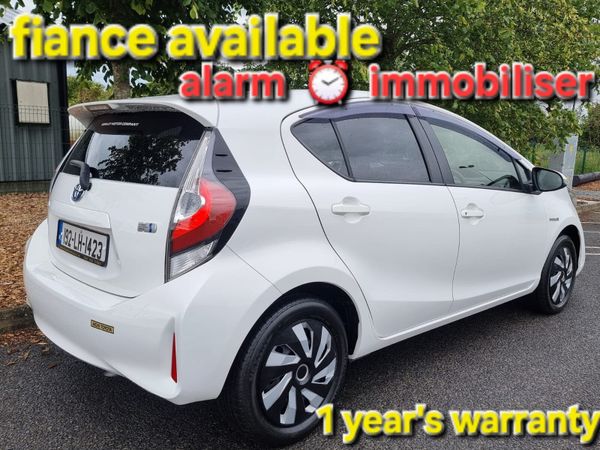 Toyota Aqua Hatchback, Petrol Hybrid, 2019, White