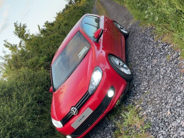 Volkswagen Golf Estate, Diesel, 2012, Red