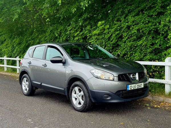 Nissan Qashqai Estate/Jeep, Diesel, 2012, Grey