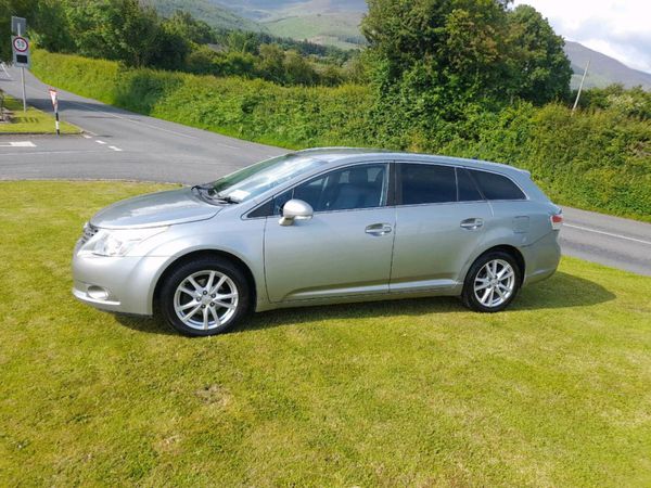 Toyota Avensis Estate, Diesel, 2010, Grey