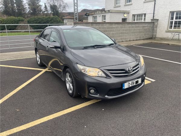 Toyota Corolla Saloon, Diesel, 2012, Grey