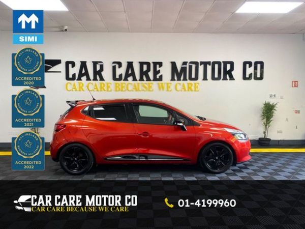 Renault Clio Hatchback, Petrol, 2015, Red