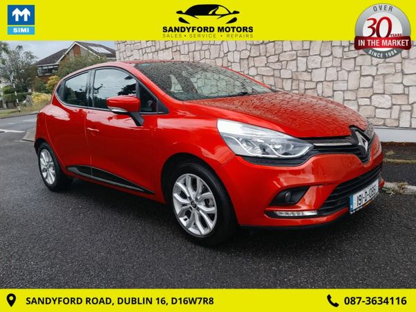 Renault Clio Hatchback, Petrol, 2019, Red