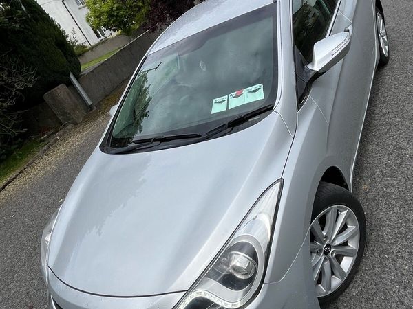 Hyundai i40 Saloon, Diesel, 2014, Silver