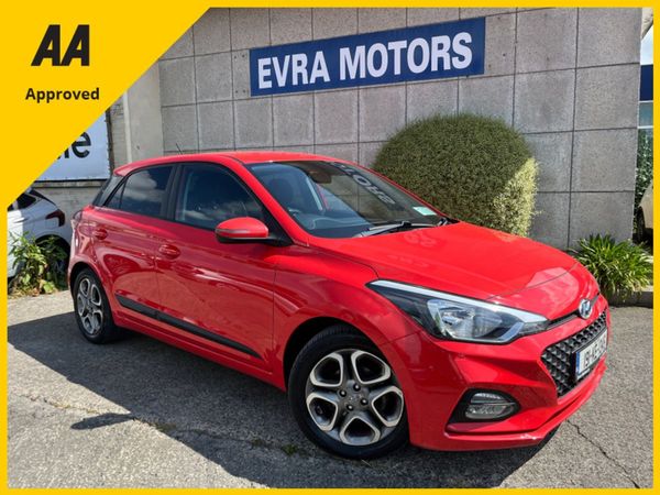 Hyundai i20 Hatchback, Petrol, 2019, Red