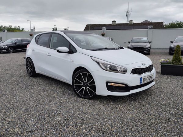 Kia Ceed Hatchback, Diesel, 2017, White