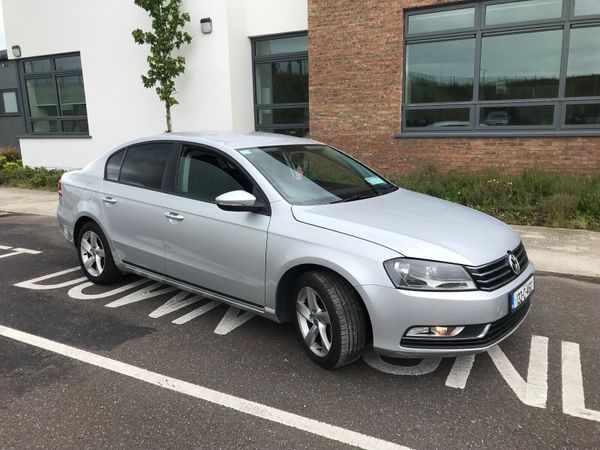 Volkswagen Passat Saloon, Diesel, 2013, Silver