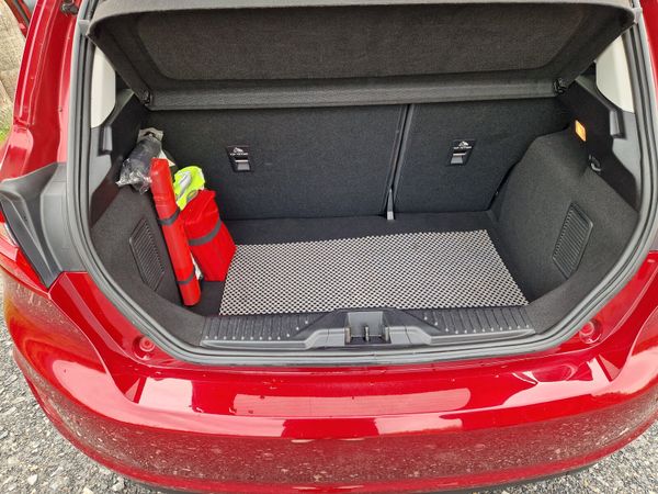 Ford Fiesta Hatchback, Petrol, 2020, Red