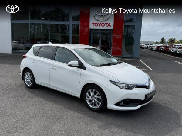 Toyota Auris Hatchback, Diesel, 2016, White