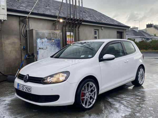 Volkswagen Golf Hatchback, Diesel, 2011, White