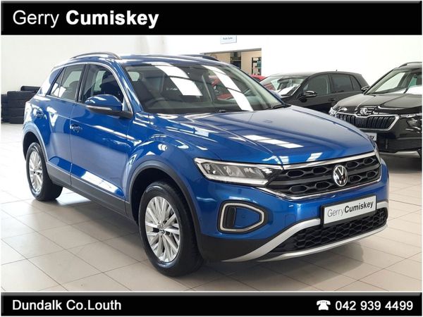 Volkswagen T-Roc SUV, Petrol, 2023, Blue