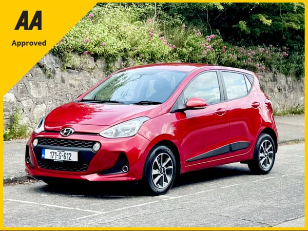 Hyundai i10 Hatchback, Petrol, 2017, Red