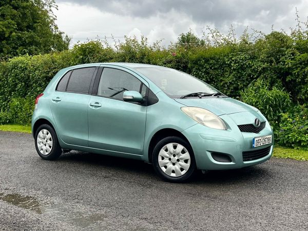 Toyota Yaris Hatchback, Petrol, 2009, Green