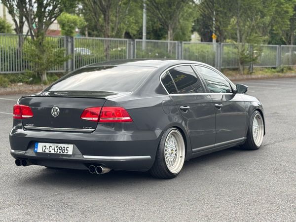 Volkswagen Passat Saloon, Diesel, 2012, Grey