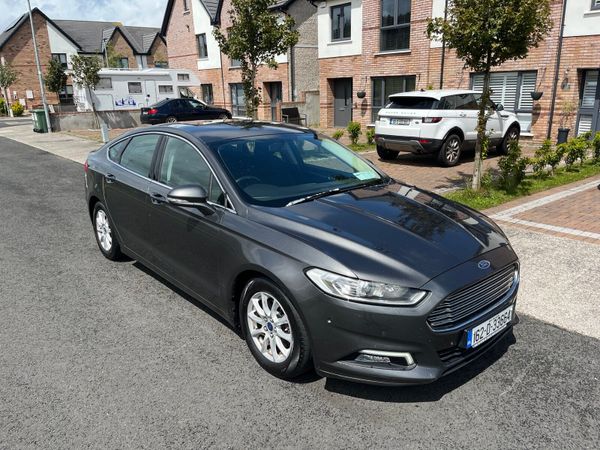 Ford Mondeo Hatchback, Diesel, 2016, Grey