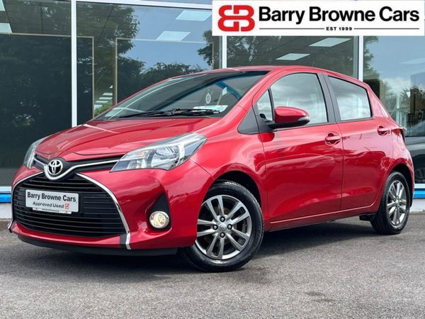 Toyota Yaris Hatchback, Petrol, 2016, Red