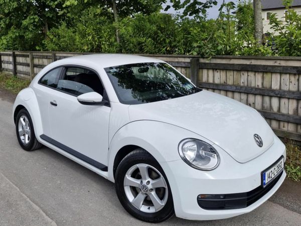 Volkswagen Beetle Hatchback, Petrol, 2014, White
