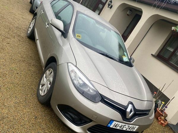 Renault Fluence Saloon, Diesel, 2014, Gold