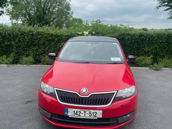 Skoda Rapid Hatchback, Diesel, 2014, Red