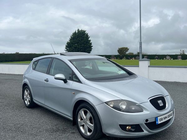 SEAT Leon Hatchback, Petrol, 2009, Silver