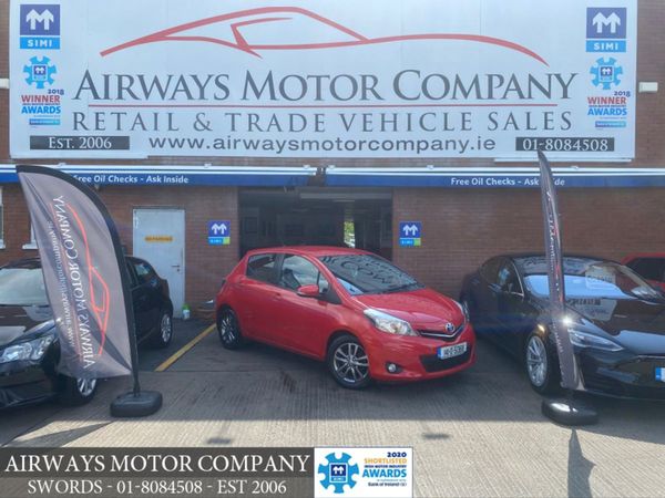 Toyota Yaris Hatchback, Petrol, 2014, Red