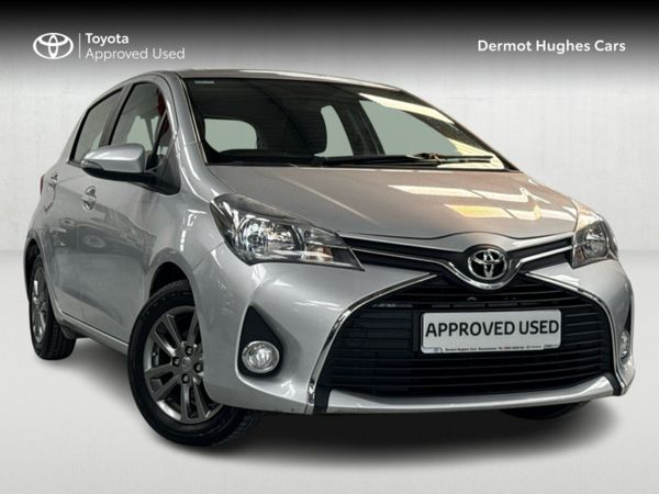 Toyota Yaris Hatchback, Petrol, 2017, Silver