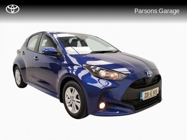 Toyota Yaris Hatchback, Petrol Hybrid, 2023, Blue
