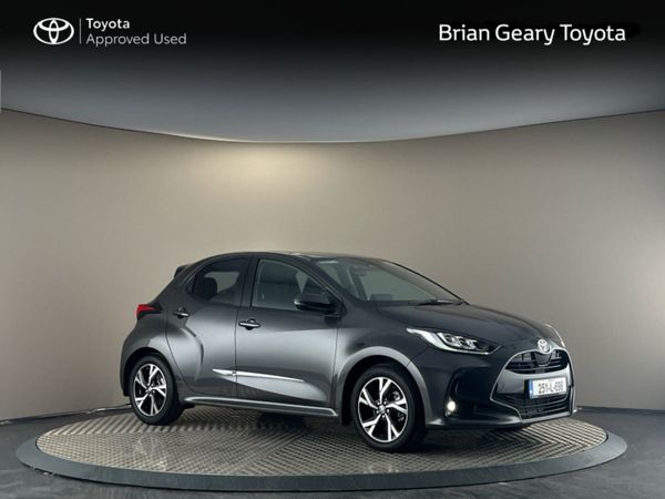 Toyota Yaris Hatchback, Petrol Hybrid, 2025, Grey