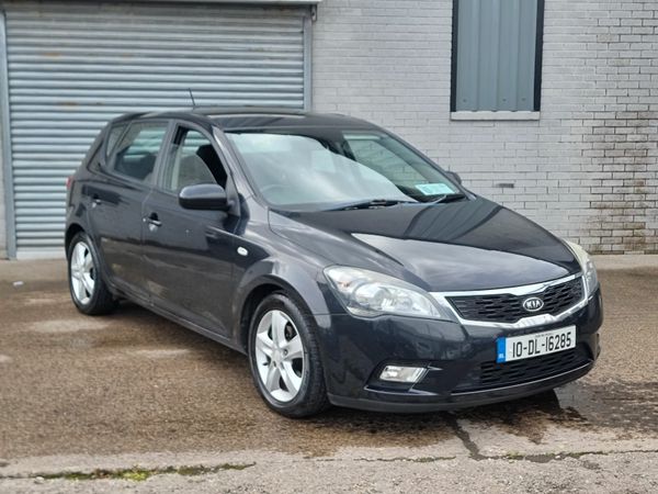 Kia Ceed Hatchback, Diesel, 2010, Black