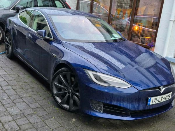 Tesla Model S Hatchback, Electric, 2017, Blue