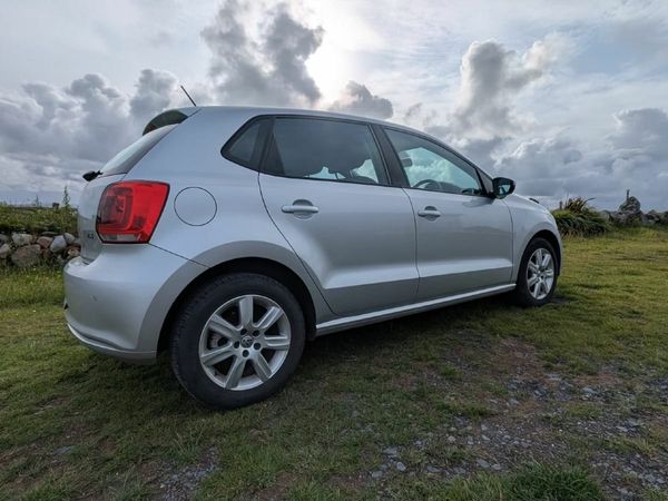 Volkswagen Polo Hatchback, Petrol, 2013, Silver