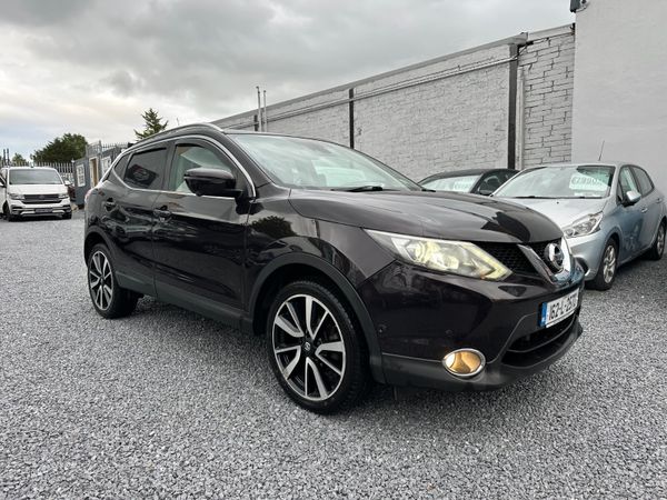 Nissan Qashqai Hatchback, Diesel, 2016, Black