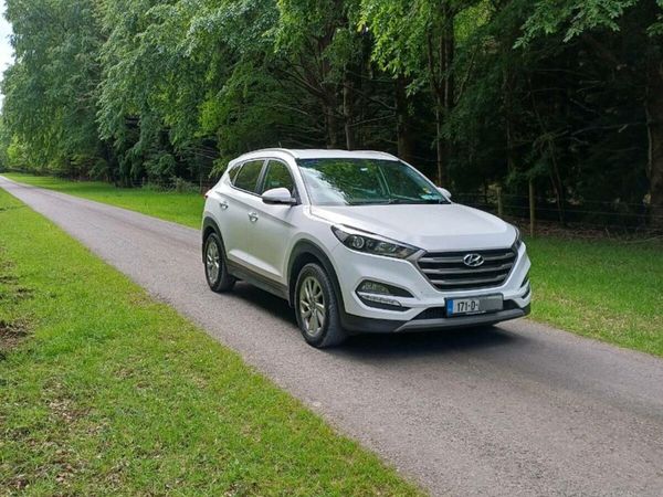 Hyundai Tucson SUV, Diesel, 2017, White