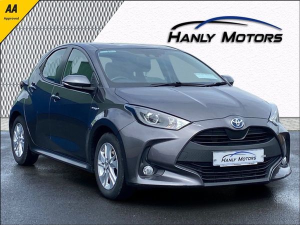 Toyota Yaris Hatchback, Petrol Hybrid, 2021, Grey