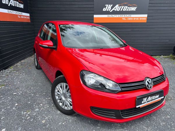 Volkswagen Golf Hatchback, Petrol, 2011, Red