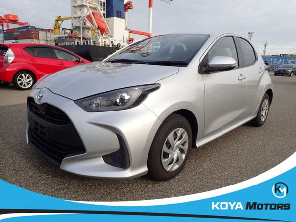 Toyota Yaris Hatchback, Petrol, 2021, Silver