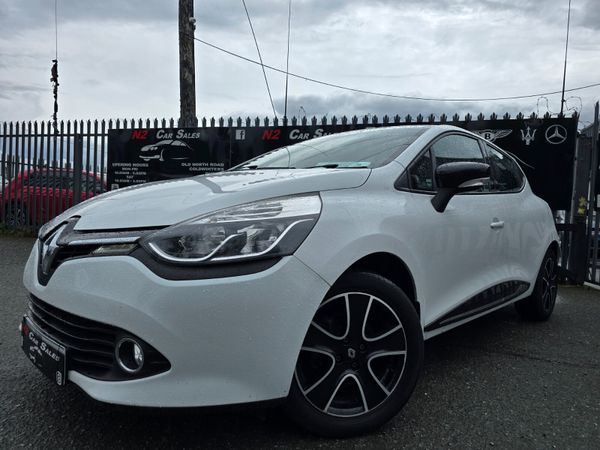 Renault Clio Hatchback, Petrol, 2016, White
