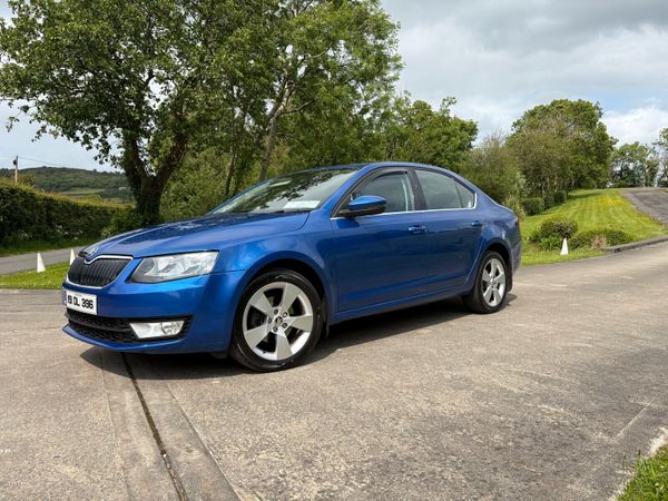 Skoda Octavia Saloon, Diesel, 2015, Blue