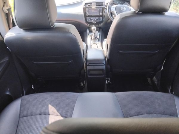 Nissan Pulsar Hatchback, Diesel, 2014, Red