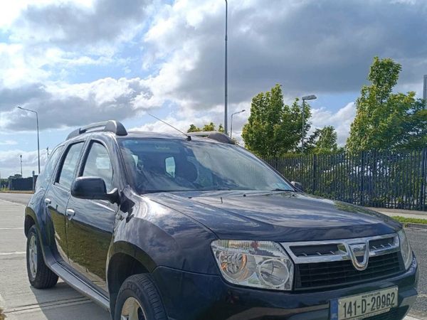 Dacia Duster SUV, Diesel, 2014, Black